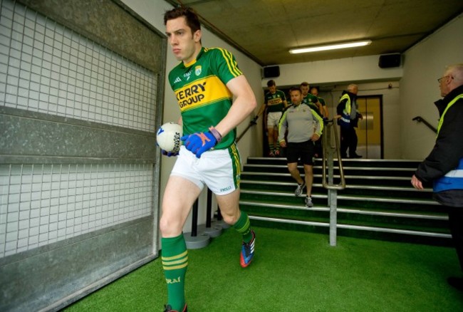 David Moran leads the team out on the pitch