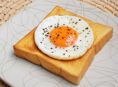 fried egg on toast