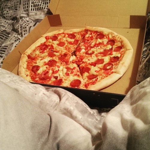 #pizzainbed #afterwork #besthusbandever