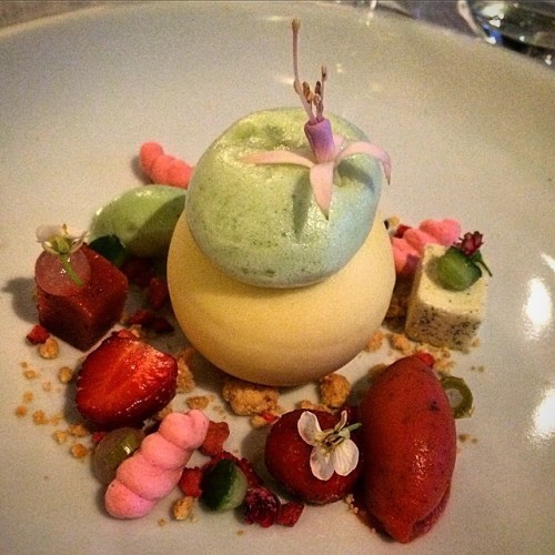 #cliffhousehotel Dessert 1: Strawberry #foodporn