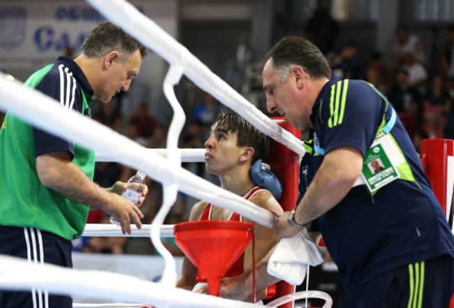 Michael Conlan with coaches Billy Walsh and Zaur Antia