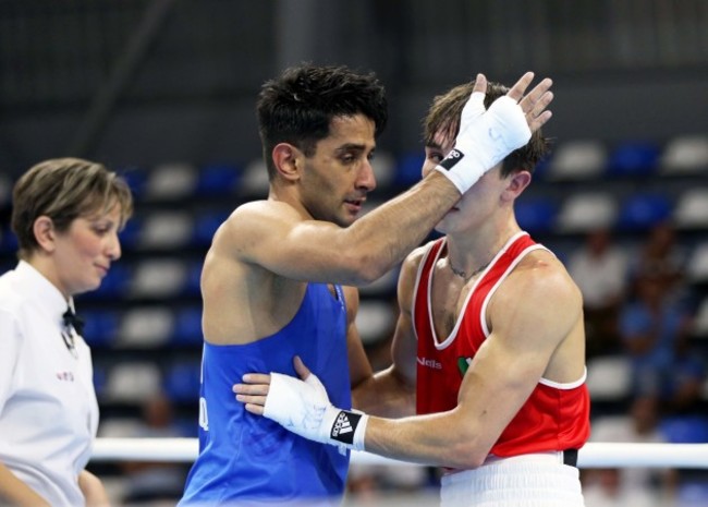 Qais Ashfaq congratulates Michael Conlan on winning