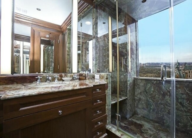 even-the-shower-has-incredible-views