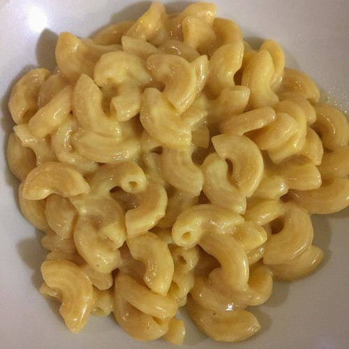 Dinner for 1; #macncheese #pakmac #caneat #macaddict #cheeseaddict #macaroni #melbournefood #NYCfood #NYC #getinmybelly #ifihaveto #yummy @thecheesious @whereismymacandcheese