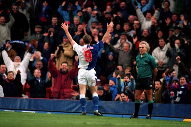 Soccer - FA Carling Premiership - Blackburn Rovers v Manchester United - Ewood Park