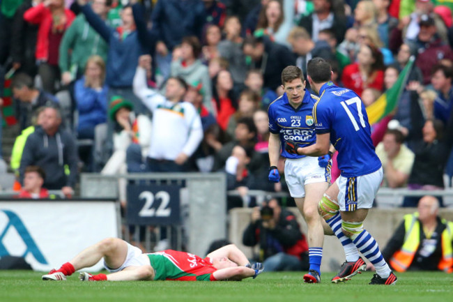 Kieran O'Leary celebrates with Declan O'Sullivan