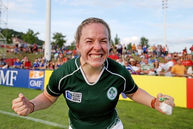Niamh Briggs celebrates after beating New Zealand