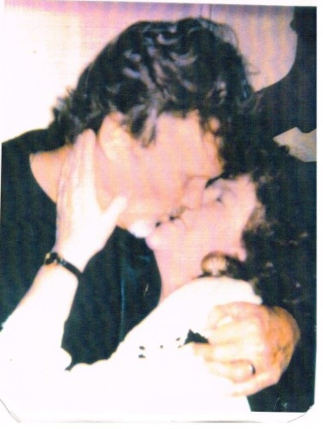 Maureen & Kris Kristofferson first kiss