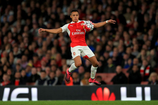 Soccer - Barclays Premier League - Arsenal v Liverpool - Emirates Stadium