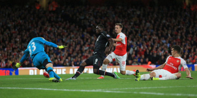 Soccer - Barclays Premier League - Arsenal v Liverpool - Emirates Stadium