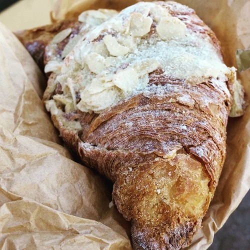 @abbotsandkinney may have spoiled me from all other bakeries after serving me the most SCRUMPTIOUS almond croissant. The staff there are incredibly kind, patient and understanding to the fact that when you have a cabinet of deliciousness looking at you it is a tad overwhelming to make a choice. YOU JUST WANT IT ALL! #YUM #almondcroissant #pastry #morningsnack #noguilt #toohappytoocare #abbotsandkinney