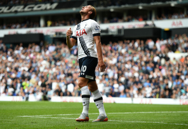 Soccer - Barclays Premier League - Tottenham Hotspur v Everton - White Hart Lane