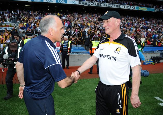 Brian Cody of Kilkenny and Anthony Cunningham shake hands after the game