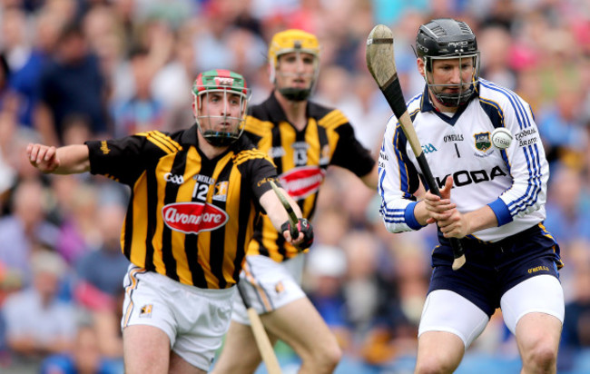 Eoin Larkin and goalkeeper Brendan Cummins