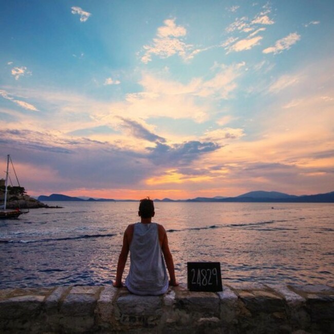 24 829km // Hydra // Greece This has to be one of the most impressive sunsets we have seen. Watching the sailing boats come into the harbor for the night, with that backdrop, was unforgettable. Follow our story )) link to blog in profile. #HFFH_travels