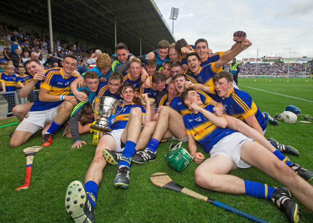 Tipperary celebrate win the trophy