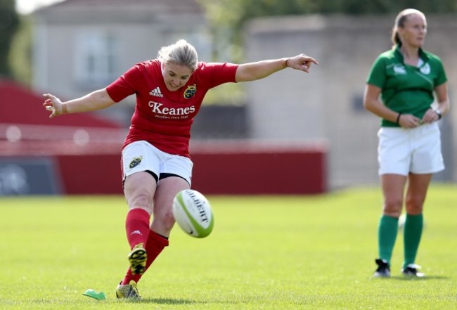 Niamh Briggs kicks a conversion