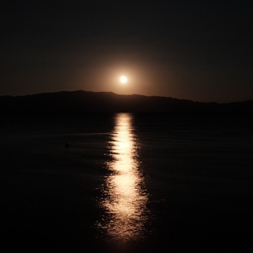Moonrise on the lake