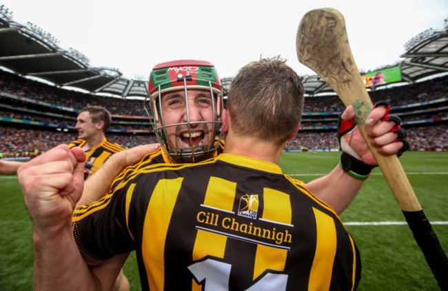 Eoin Larkin celebrates with Richie Hogan