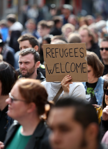 12/09/2015. Refugees Welcome.Pictured hundreds of
