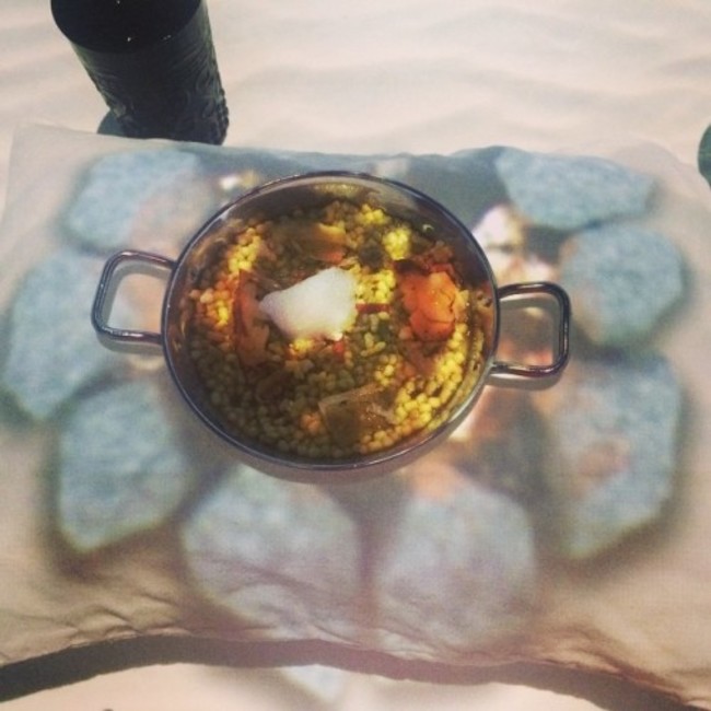 Chef Paco Roncerno's #paella on a campfire pillow. Google it. #sublimotion #pacoroncerno #moleculargastronomie #multisensory #thingstodobeforeyoudie #wow #ibiza