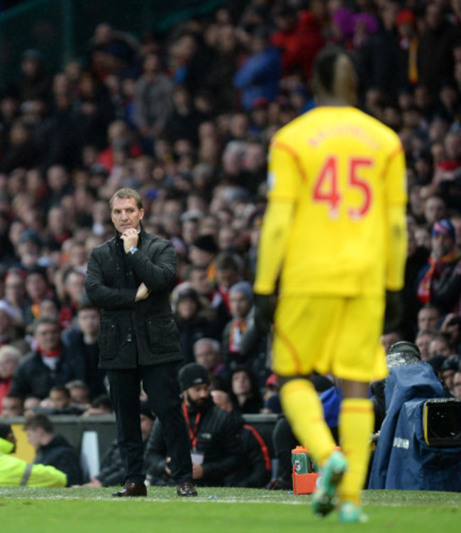 Soccer - Barclays Premier League - Manchester United v Liverpool - Old Trafford