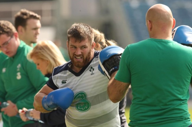 Sean O'Brien spars with Eanna Falvey