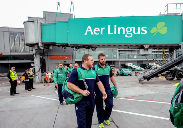 Irish rugby players boarding the Aer Lingus Green Spirit aircraft