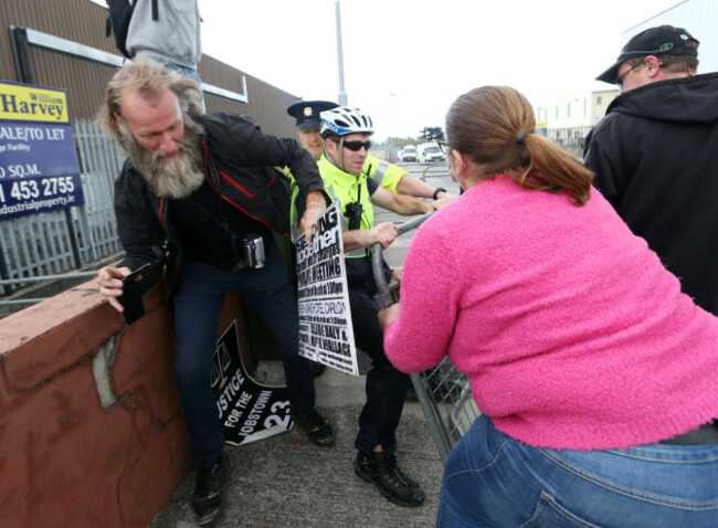 16/9/2015 Garda with anti water protesters outside