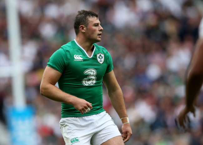 IrelandÕs Robbie Henshaw