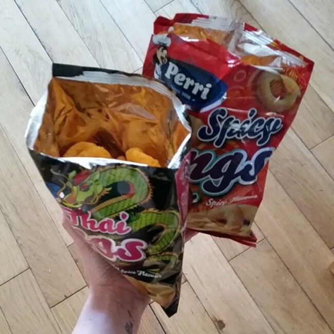 #bestofbothworlds #thairings #spicyrings #yum #yummy #perri #delicious #crisps #orientalspiceflavour #spicy #toohottoospicy #hothot