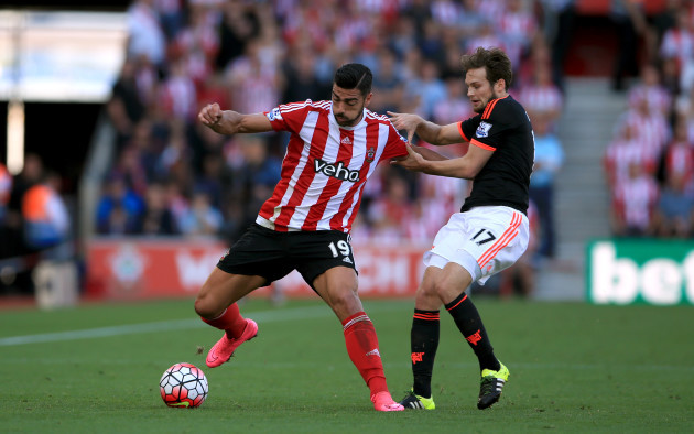 Soccer - Barclays Premier League - Southampton v Manchester United - St Mary's