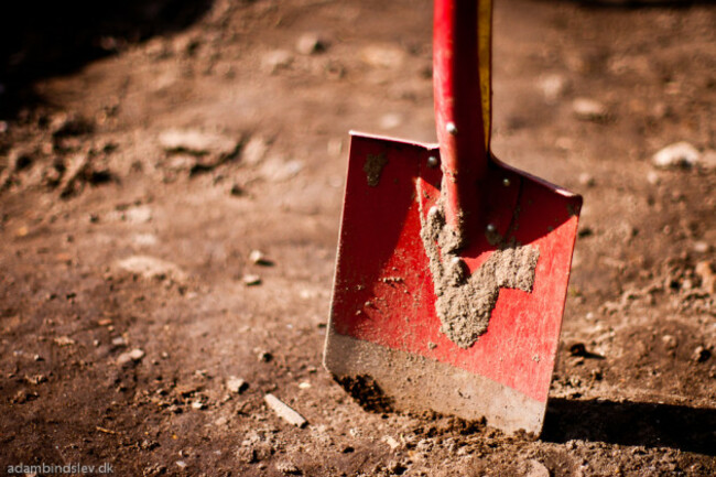 172/365 - Digging a hole