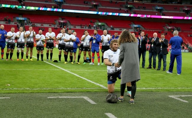 Florin Surugiu proposes to his girlfriend Alexandria after the game