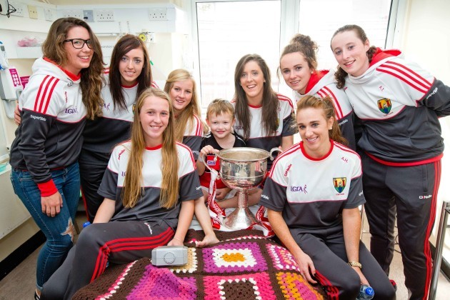 2015 TG4 All Ireland Ladies Senior Football Champions Cork Visit Crumlin Children's Hospital