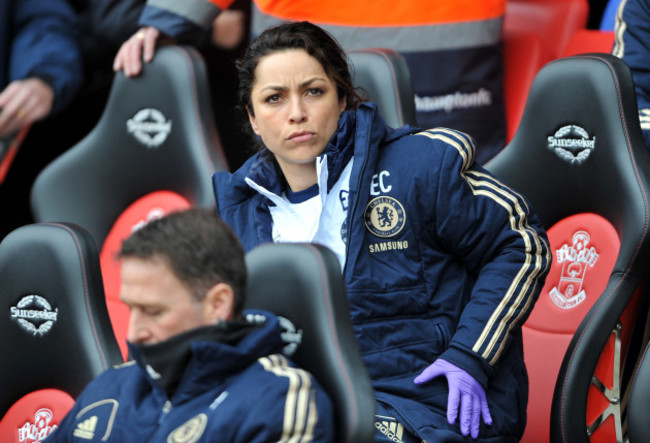 Soccer - Barclays Premier League - Southampton v Chelsea - St Mary's