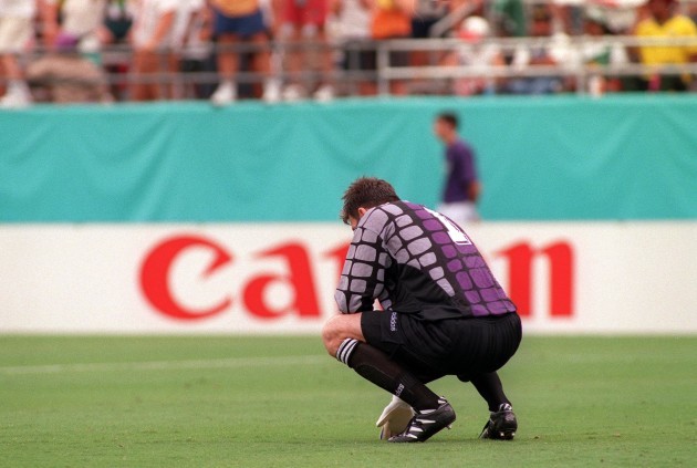 A dejected Packie Bonner 1994