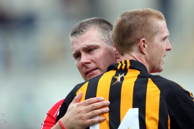 Diarmuid O'Sullivan with Henry Shefflin at the end of the game