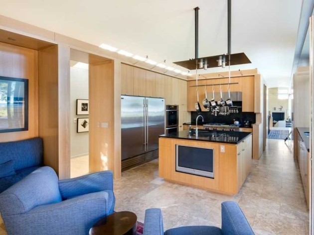 the-gourmet-kitchen-has-a-walk-in-butlers-pantry-and-tv-so-the-kids-can-hang-out-nearby-while-you-cook
