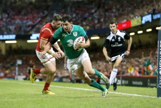 Felix Jones scores a try