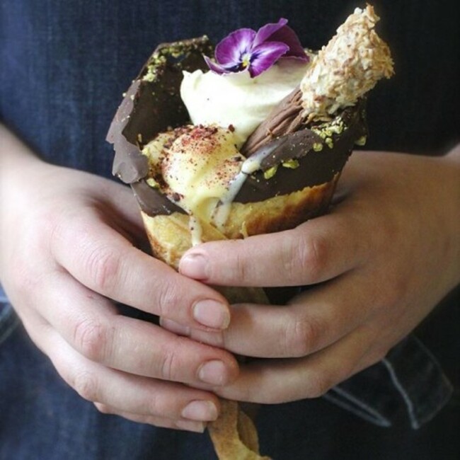 Home made cones coated in chocolate and filled with blackberry ice cream..,., @kaiformeadowsandbyrne #food #treats #local #homemade #icecream #taste #galway #travel #wildatlanticway #dublin #cork #ireland #picoftheday ❤️