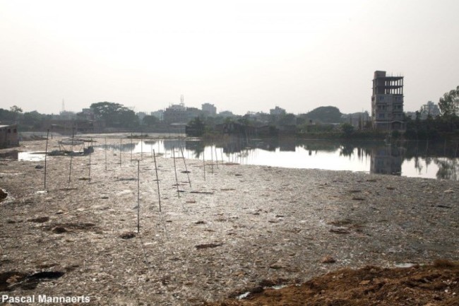 22000-cubic-litres-of-waste-are-dumped-in-the-citys-waterways-every-day-by-the-local-tanneries-which-use-outdated-production-methods (1)