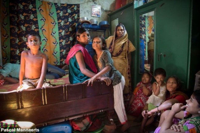 the-workers-and-their-families-often-live-in-tiny-rooms-situated-on-the-site-of-the-tannery-remarkably-they-often-manage-to-stay-smiling