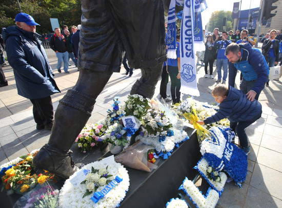 Soccer - Barclays Premier League - Everton v Manchester United - Goodison Park