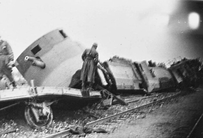 during-wwii-the-germans-derailed-this-polish-train-with-a-bomb-dropped-by-the-luftwaffe-it-was-deserted-next-to-the-tracks-as-the-german-soldiers-neared