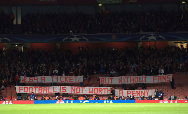 Soccer - UEFA Champions League - Group F - Arsenal v Bayern Munich - Emirates Stadium