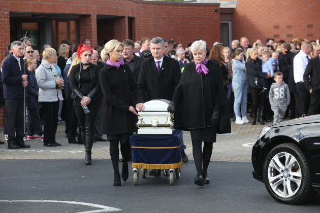 22/10/2015 Hundreds of people attend the funeral o