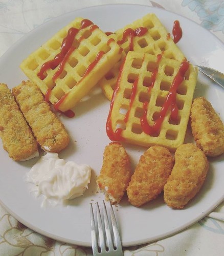 This is my 'I'm feeling sorry for myself & not leaving bed' breakfast. #vegan #vegansofig #veganfoodshare #veganfood #vegannoms #veganbreakfast #crueltyfree #yummy #beigefood