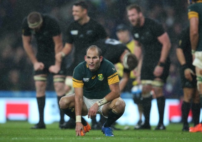 Fourie du Preez dejected after the game