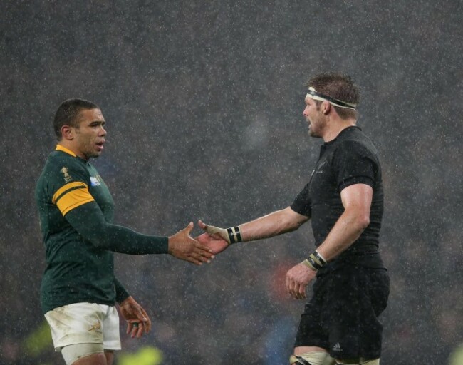 Richie McCaw consoles Bryan Habana